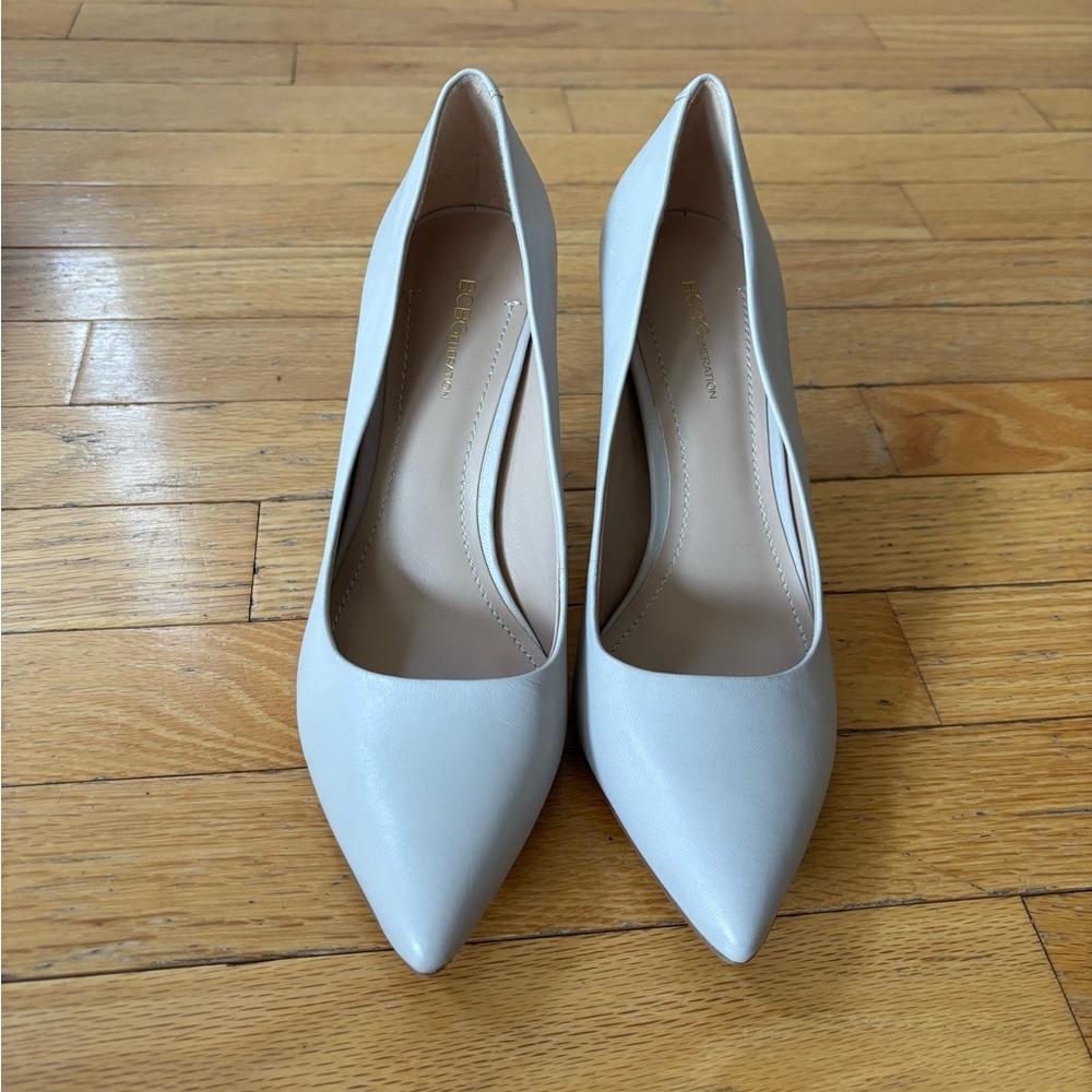 BCBGeneration White Heels Sleek Minimalist Design